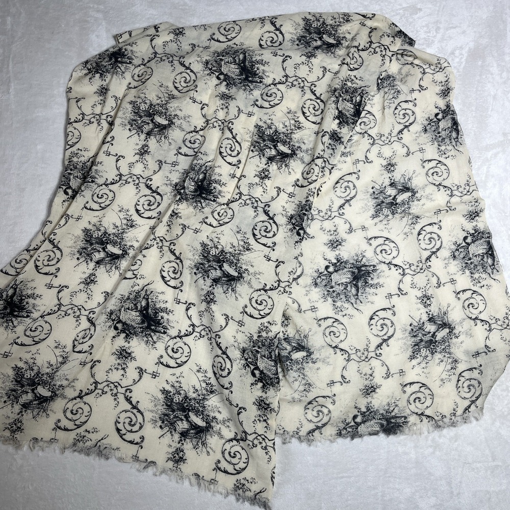 J Crew VTG Scarf Womens Rabbit Paisley Flower Print White Cream Preppy 27"x72"